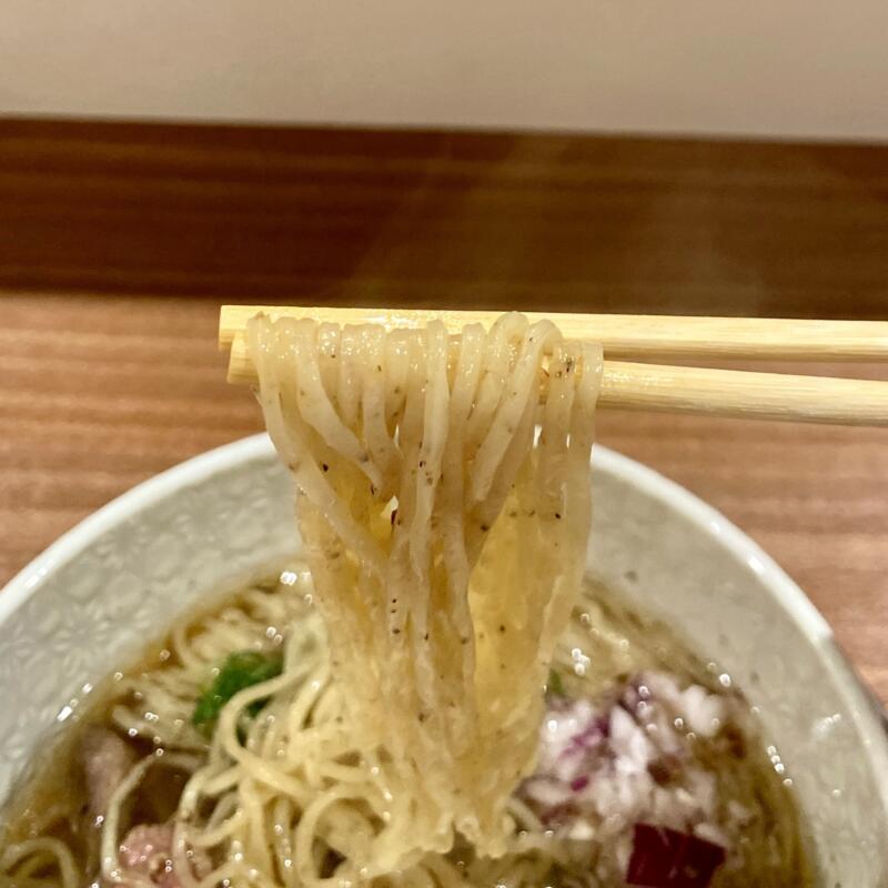 HANDMADE NOODLES YUKI ハンドメイド ヌードルズ ユウキ 秋田県秋田市仁井田 和牛そば 牛骨ラーメン 醤油ラーメン 特徴手打ち式麺 松屋製麺所