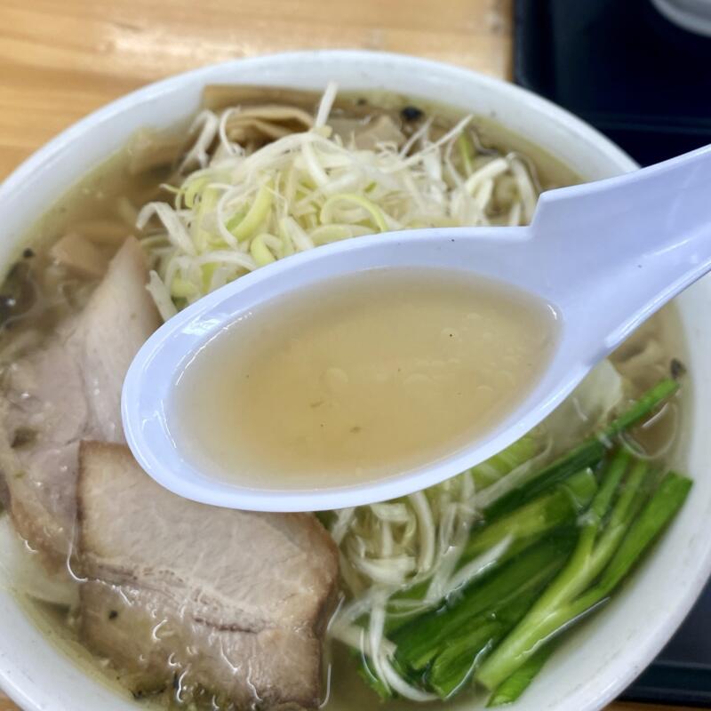 會津めん 浜さき 青森県西津軽郡鰺ヶ沢町舞戸町 辛塩ラーメン 会津ラーメン 漬け物付き スープ