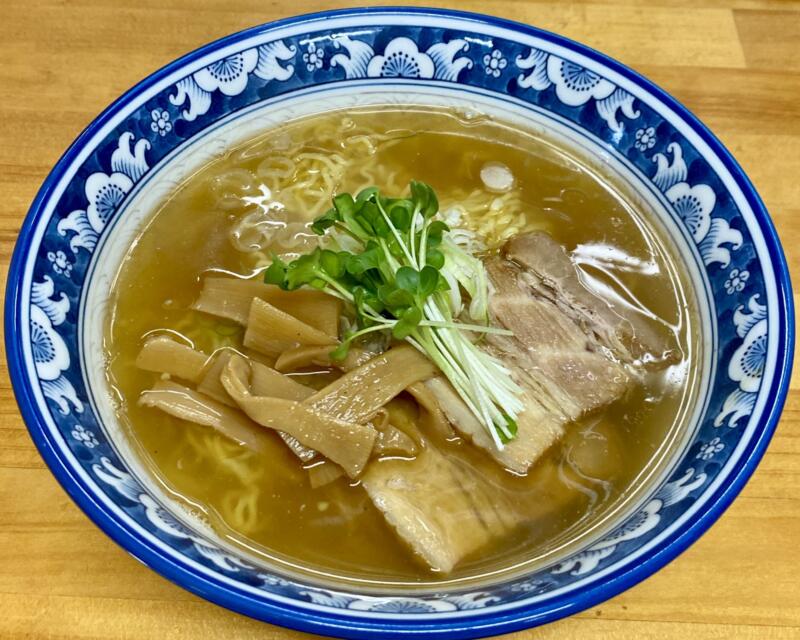 らーめん寛 かん 青森県西津軽郡鰺ヶ沢町田中町 塩煮干しらーめん 塩ラーメン 漬け物付き