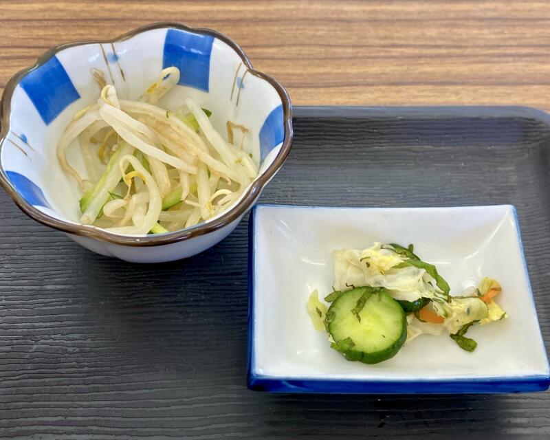 中華そば なると 岩手県滝沢市湯舟沢 中華そば 醤油ラーメン Cセット 半チャーハン 炒飯 小鉢 漬け物付き