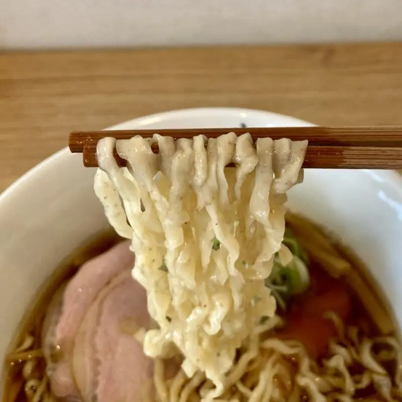 中華そば いち松 いちまつ 青森県弘前市和泉 いち松の醤油 醤油ラーメン 煮干しラーメン 自家製麺