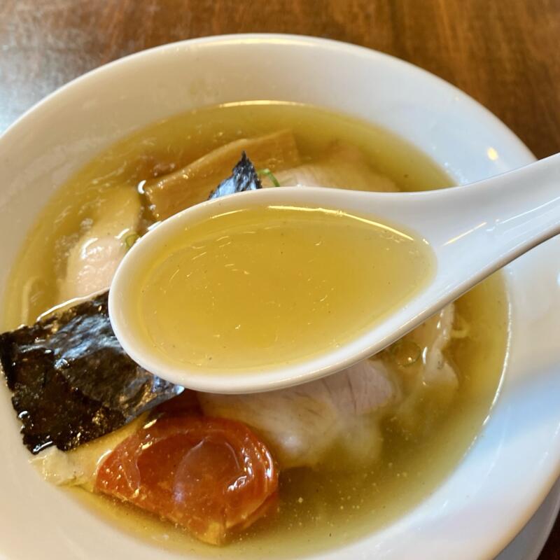 麺や みなと 秋田県秋田市手形山崎町 塩そば 塩ラーメン スープ