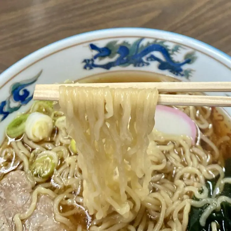 マルシメ食堂 マルシメ精肉店 山形県最上郡真室川町新町 真室川駅前 中華そば 醤油ラーメン 麺