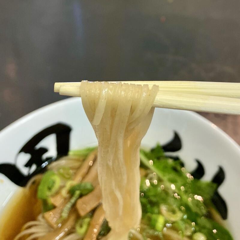 秋刀魚だし 黒船 くろふね 岩手県大船渡市猪川町 秋刀魚だしらーめん(醤油) 醤油ラーメン 自家製麺