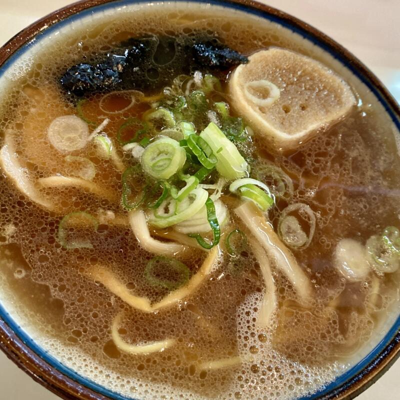 長寿軒 秋田県湯沢市大町 秋田ご当地 油田系ラーメン 豚骨醤油ラーメン ラーメン 普通盛り 具