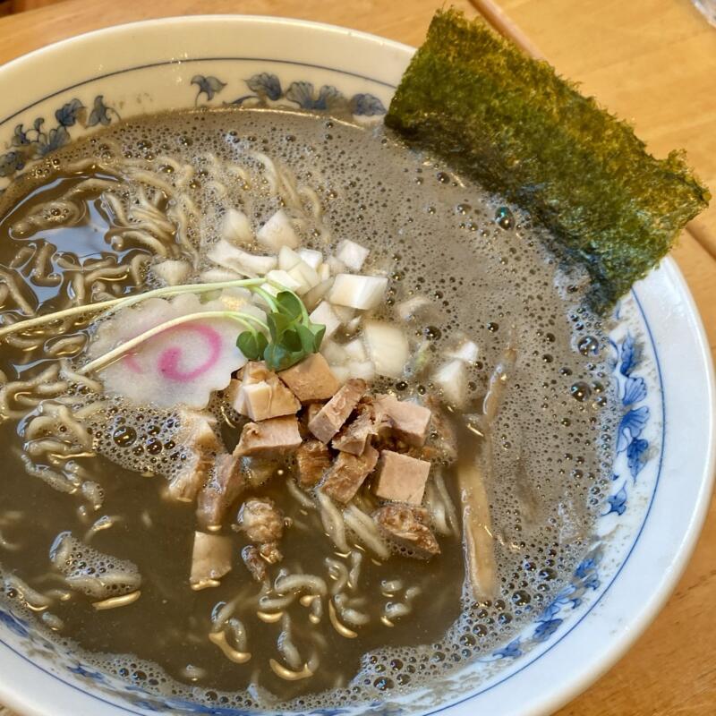 中華そば 一しな いちしな 秋田県大仙市戸蒔 濃厚煮干し中華そば 濃厚煮干しラーメン 具