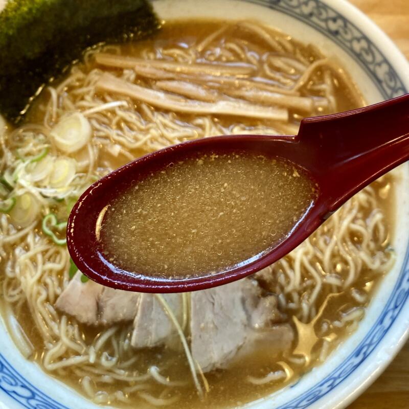 中華そば 一しな いちしな 秋田県大仙市戸蒔 中華そば(みそ) 味噌ラーメン 激辛み 激辛高菜 スープ