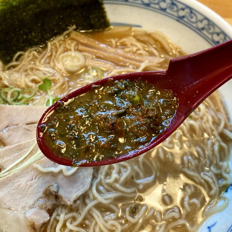 中華そば 一しな いちしな 秋田県大仙市戸蒔 中華そば(みそ) 味噌ラーメン 激辛み 激辛高菜 スープ