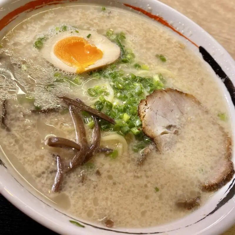 ラーメンショップAji-Q アジキュー 外旭川店 秋田県秋田市外旭川 コク旨とんこつ 豚骨ラーメン Aセット 半チャーハン 炒飯 おしんこ 具