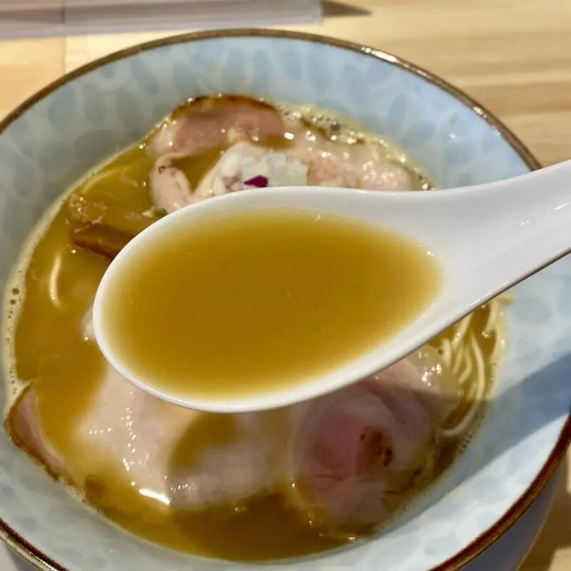 藤茶屋 ふじちゃや 秋田県潟上市昭和大久保 煮干蕎麦 濃厚煮干しラーメン スープ