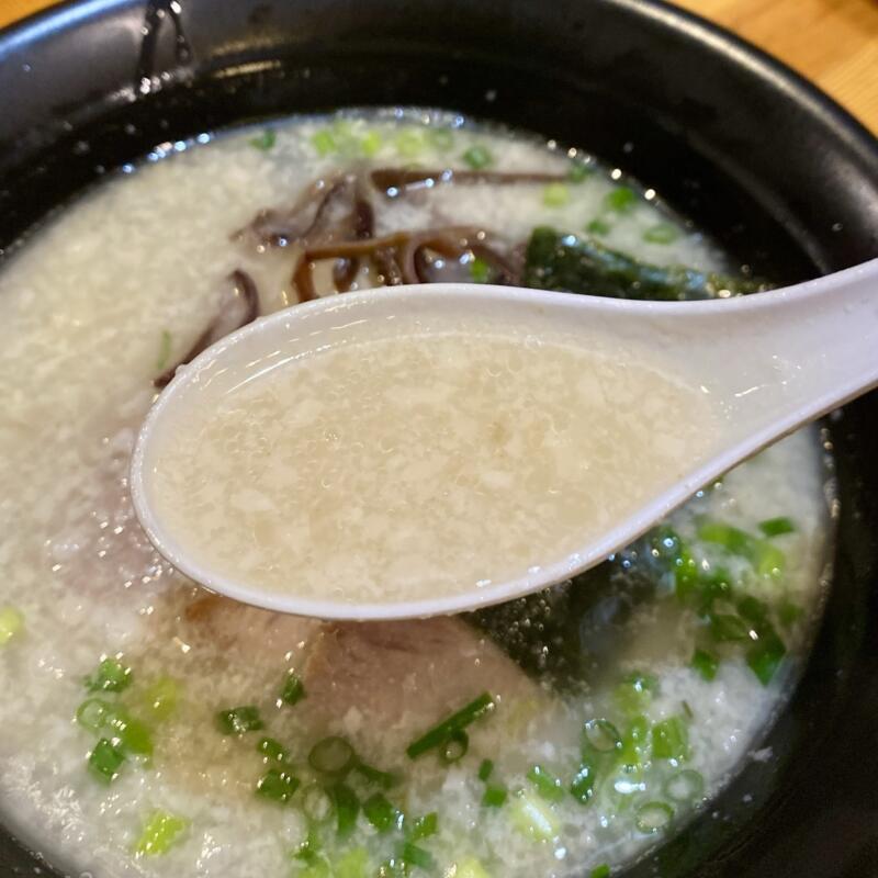 とんこつらーめん 豚食 ブーク 岩手県盛岡市青山 白豚骨ラーメン 博多風 スープ