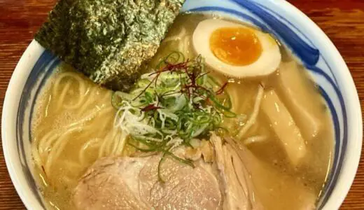 麺屋 十郎兵衛＠秋田県大仙市上栄町にて濃厚塩ラーメンをオーダー！分厚い旨味が押し寄せる店の人気ナンバー1メニュー♪