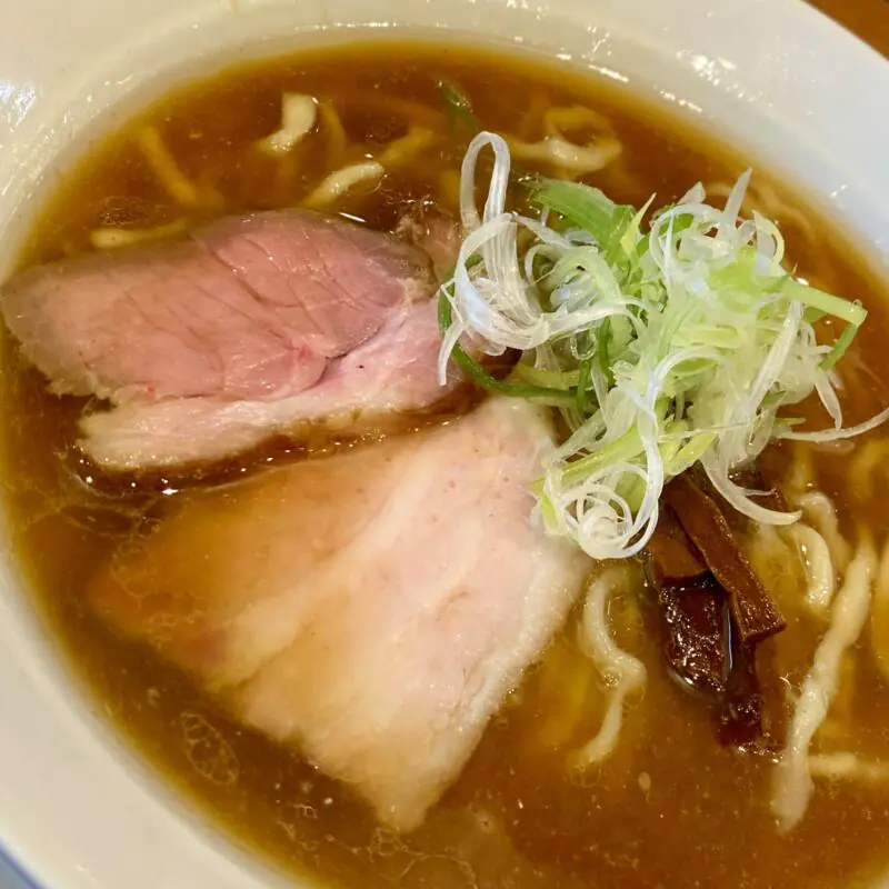 AOMORI NOODLE WORKS アオモリ ヌードル ワークス 麺処 こし田 こした 青森県青森市八重田 醤油らぁ麺 醤油ラーメン 手揉み麺に変更 具