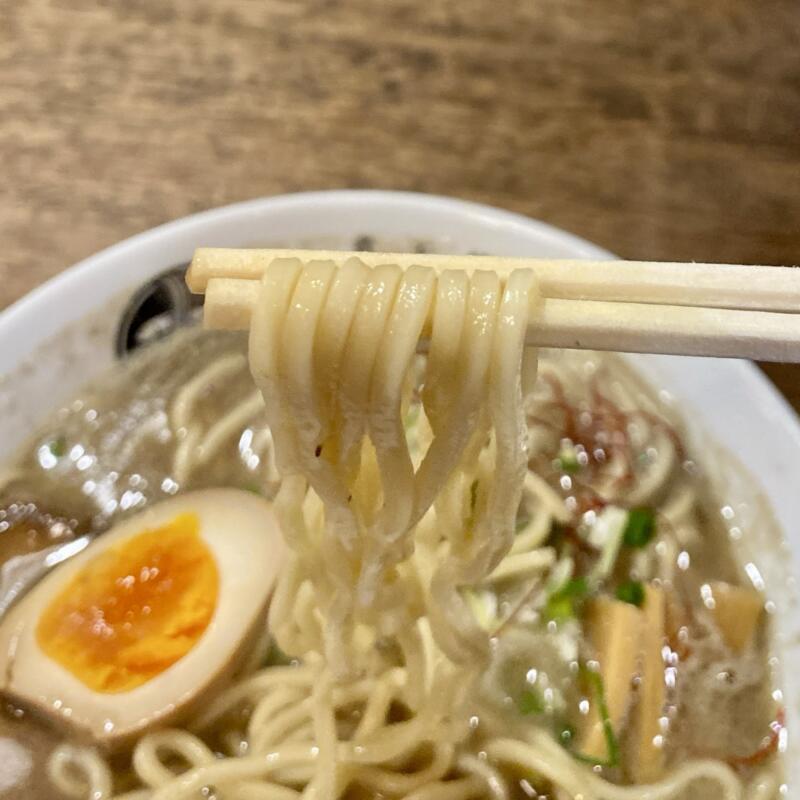 煮干結社 ﻿麺やゼットン 絶豚 青森県青森市緑 デス煮干し 豚骨煮干しラーメン 濃厚津軽煮干しラーメン 麺