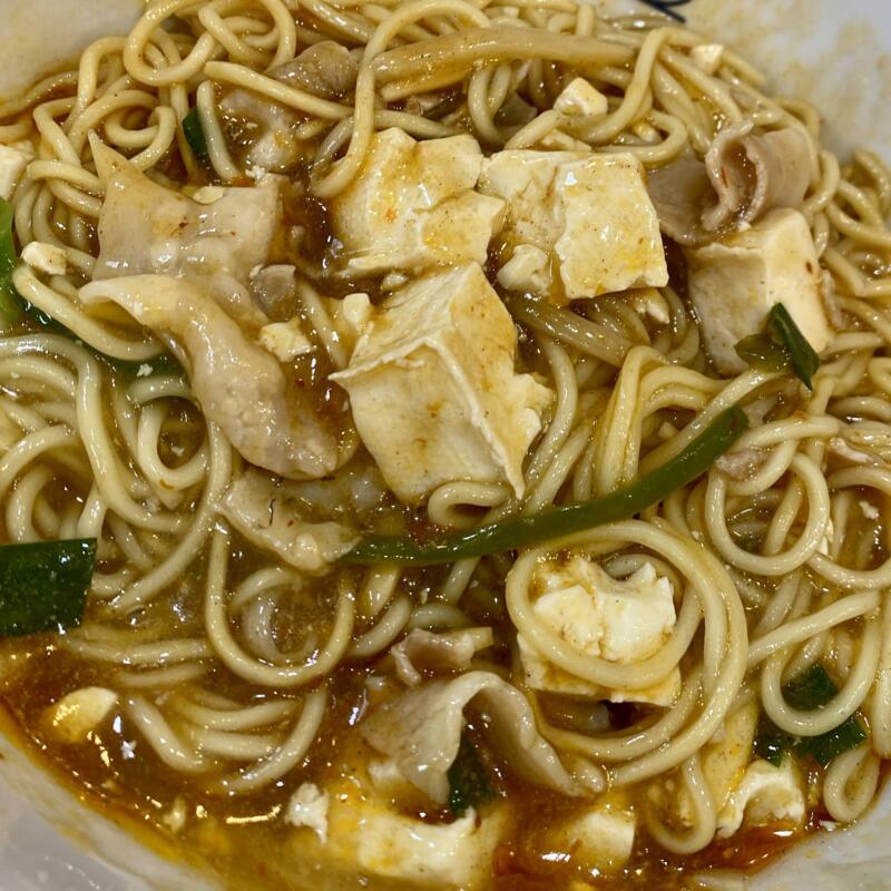 自家製麺 麺や二代目 夜来香 イエライシャン 秋田県秋田市下新城中野 スーラーまぜつけ麺 追い飯 温玉 パクチー スーラーまぜそば 混ぜる