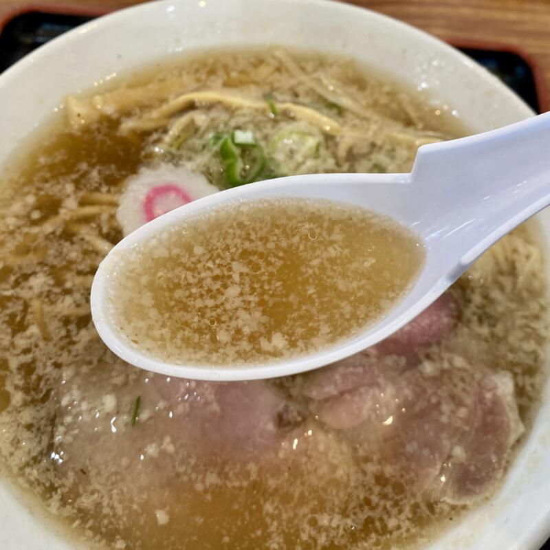 こうじ屋 山形県山形市平久保 うまにぼし醤油 小 背脂醤油ラーメン 煮干しラーメン スープ