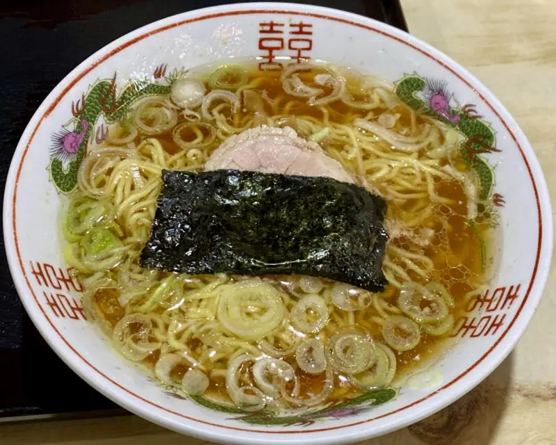 つぼ半 つぼはん 町中華 中華食堂 岩手県盛岡市菜園 ラーメン 醤油ラーメン