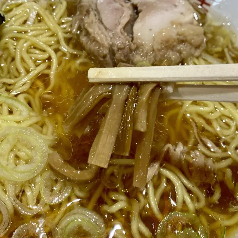 つぼ半 つぼはん 町中華 中華食堂 岩手県盛岡市菜園 ラーメン 醤油ラーメン メンマ