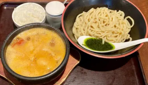 らーめんおもと＠宮城県仙台市泉区南中山にて丸ごとトマトつけ麺をオーダー！熱々な濃厚トマトスープに投入する〆のチーズリゾット付きで満足度は爆上がり♪