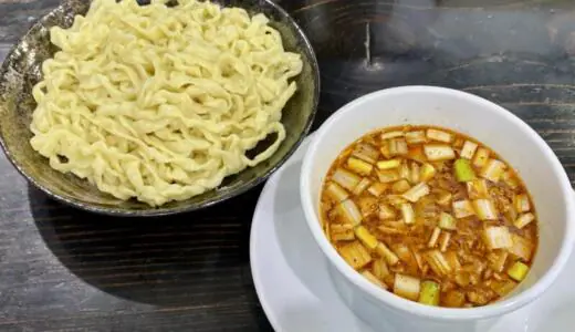 うえんで山鹿店＠福島県会津若松市西栄町にて辛つけ麺をオーダー！しっかりとした出汁の旨み×ラー油の辛味×胡椒のスパイシーさの黄金比バランスが後引く絶品つけ麺♪