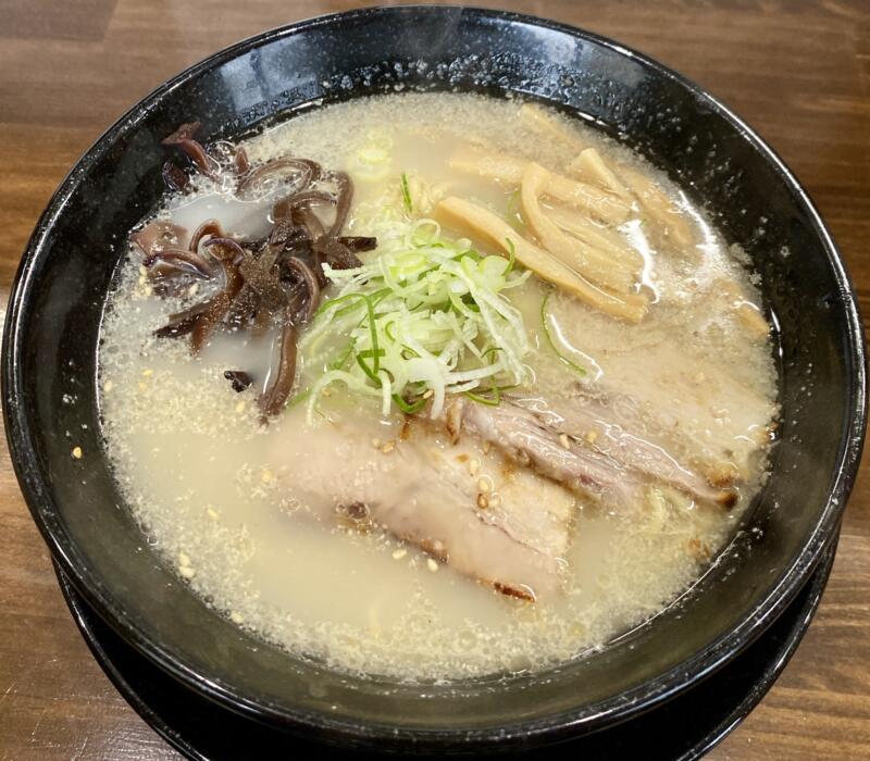 らーめん 白南風 しらはえ 山形県酒田市東泉町 こくしおらーめん 塩豚骨ラーメン