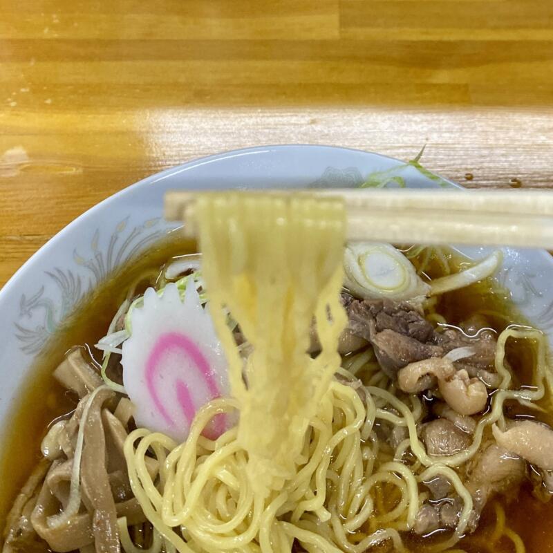 らーめん 味軒 あじけん 秋田県秋田市山王新町 秋田ご当地 親鶏ラーメン しない鶏ラーメン 醤油ラーメン 鶏ラーメン 麺