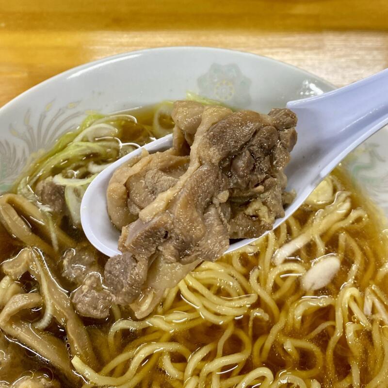 らーめん 味軒 あじけん 秋田県秋田市山王新町 秋田ご当地 親鶏ラーメン しない鶏ラーメン 醤油ラーメン 鶏ラーメン 具