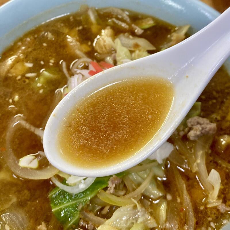 たかはし食堂 秋田県横手市杉沢 煮込みラーメン 味噌ラーメン スープ