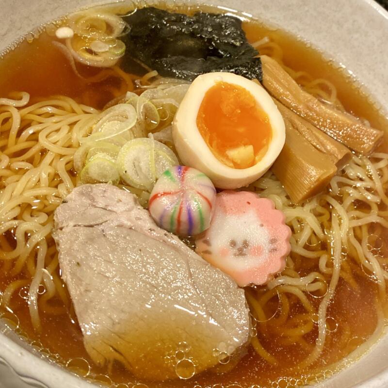 21KITCHEN トゥウェンティーワン キッチン 秋田県秋田市山王 ラーメン 醤油ラーメン 具