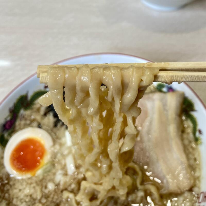 自家製麺 麺屋にぼすけ 美郷店 秋田県仙北郡美郷町 背脂煮干そば 燕背脂醤油ラーメン 麺