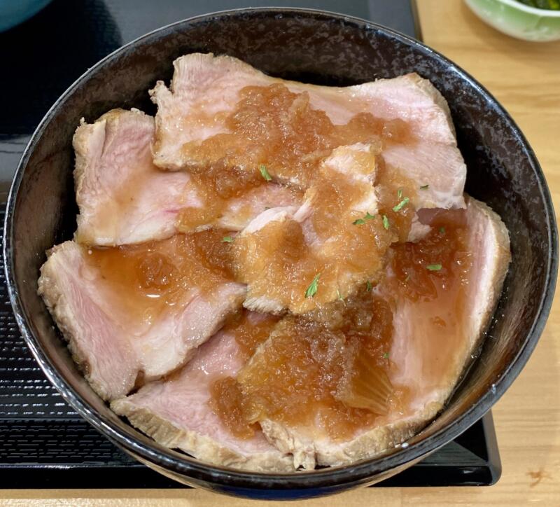 だいにんぐ na.bitte ダイニング ナビッテ 秋田県大仙市大花町 ローストポーク丼