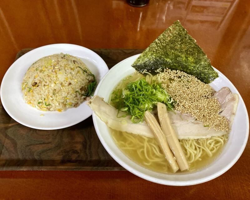 らぁめん たけや 福島県福島市早稲町 福島駅前 しおらぁめん 塩ラーメン 焼き飯 小 炒飯 チャーハン