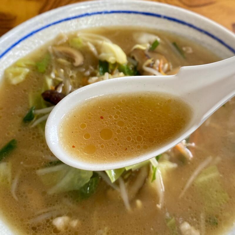 まるた食堂 福島県福島市花園町 福島市役所近く しいたけ味噌ラーメン 椎茸みそラーメン スープ