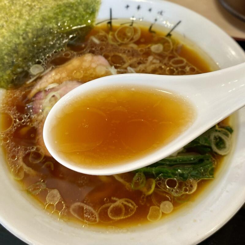 自家製中華そば すずらん 福島県福島市瀬上町 中華そば 醤油ラーメン 白河ラーメン スープ