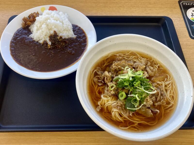 松屋 花輪SA(上り線)店 秋田県鹿角市花輪 牛肉ラーメン＋ミニカレーセット 醤油ラーメン