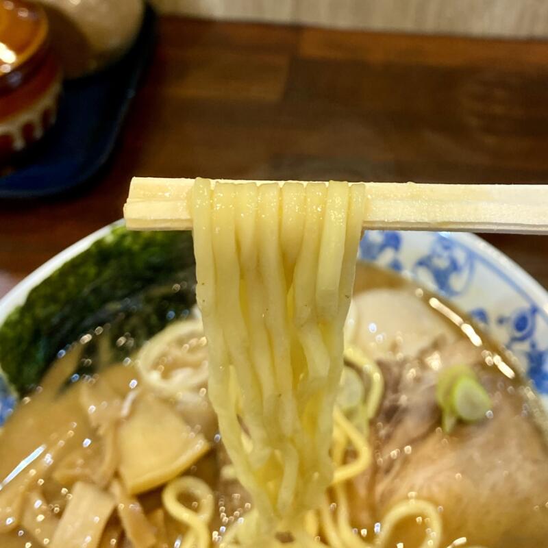 らーめん萬亀 ばんき 秋田県秋田市中通 秋田駅前 ブレンド正油 醤油ラーメン 自家製麺