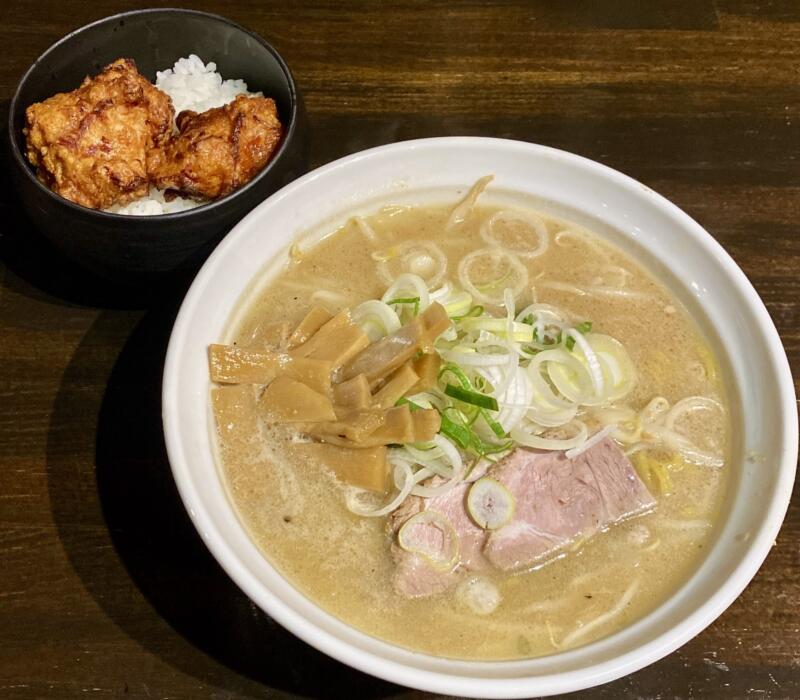 HINNA ヒンナ 食彩酒房 くりや 昼の部 二毛作営業 秋田県横手市四日町 味噌ラーメン ザンギごはん ミニ唐揚げ丼