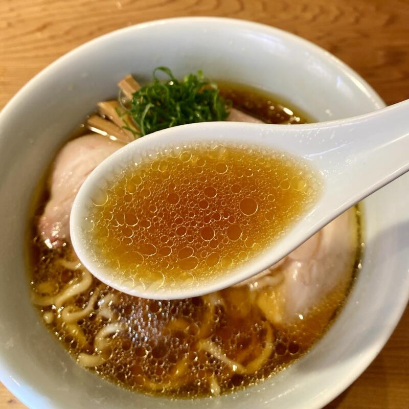 中華そば しば田 しばた 東京都狛江市元和泉 狛江駅 特製中華そば 醤油ラーメン スープ