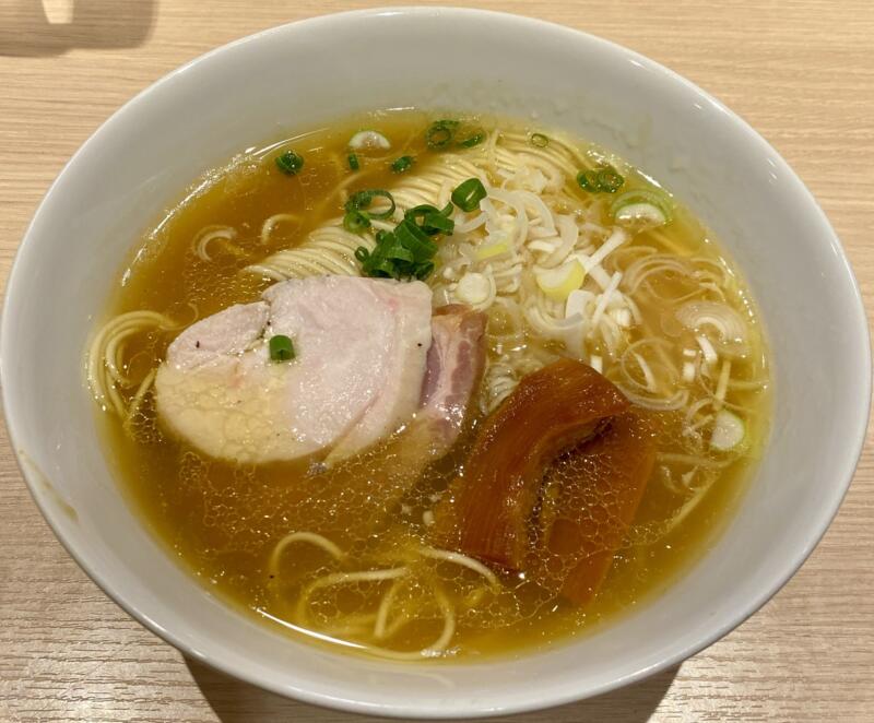 麺屋 一燈 いっとう 東京都葛飾区東新小岩 芳香香味そば(塩) 塩ラーメン