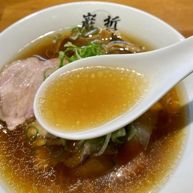 ラーメン巌哲 がんてつ 東京都新宿区西早稲田 早稲田駅 醤油 醤油ラーメン スープ