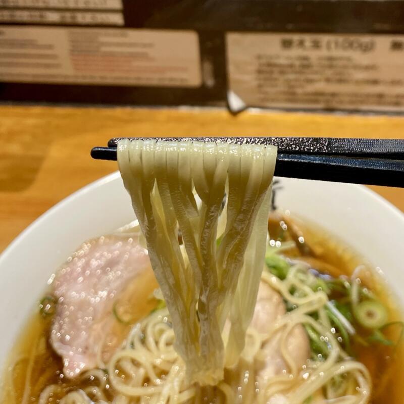 ラーメン巌哲 がんてつ 東京都新宿区西早稲田 早稲田駅 醤油 醤油ラーメン 自家製麺