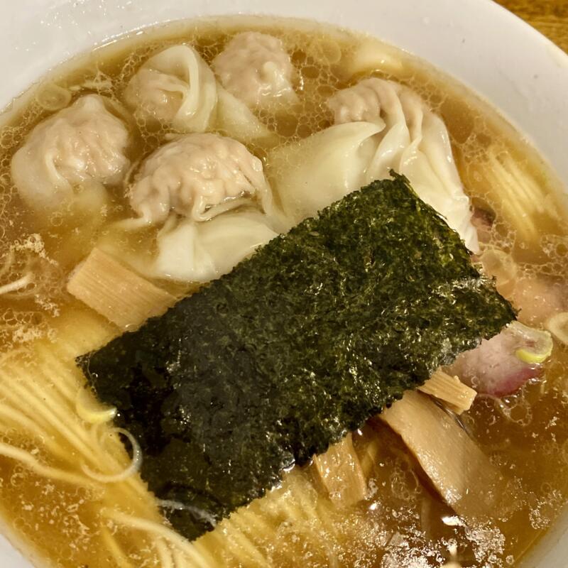 支那ソバ おさだ 東京都板橋区大山金井町 大山駅 ワンタンメン わんたん麺 雲呑麺 醤油ラーメン 具