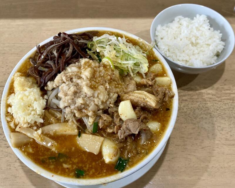 MONCHAN RAMEN SHUN もんちゃんラーメン シュン 秋田県由利本荘市川口 豚骨ラーメン 豚そば スタ満そば ニンニク 生姜 小ライス