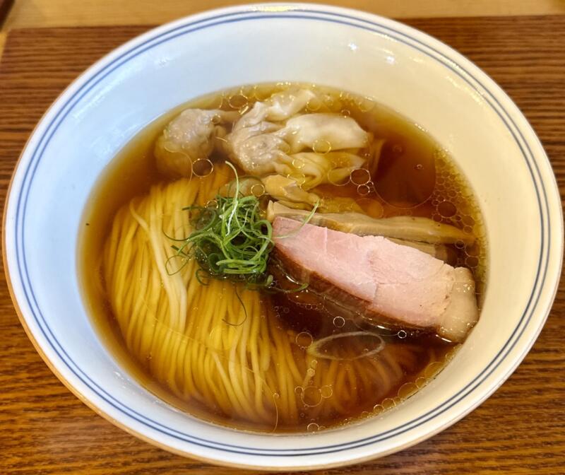 Ramen FeeL ラーメンフィール 東京都青梅市梅郷 日向和田駅 FeeL The 雲呑醤油らぁ麺 ワンタンメン 醤油ラーメン