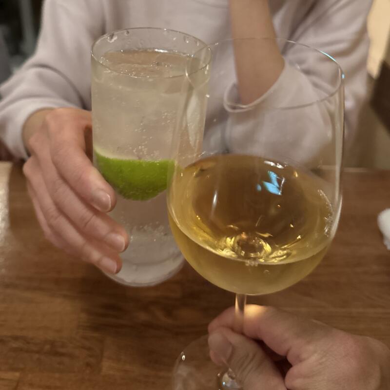 ワイン＆チーズ Kirsch キルシュ 茨城県水戸市宮町 フィノ・マンサリーニャ シェリー 乾杯