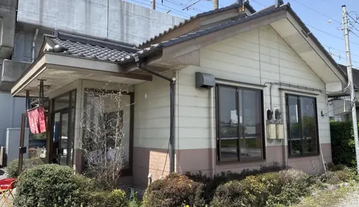 手打ラーメンみうら＠栃木県宇都宮市下小倉にて手打中華＆つけ麺＆餃子をオーダー！新幹線の高架近くにある創業30年の白河ラーメンの名店♪