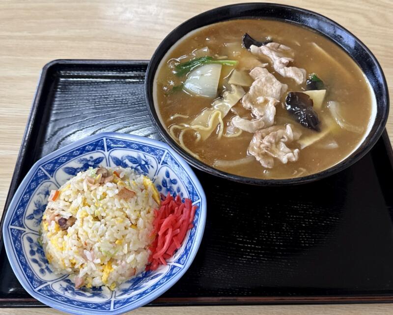 お食事処 えのき えのき食堂 秋田県秋田市寺内三千刈 うまにメン 餡掛けラーメン ミニチャーハン 炒飯