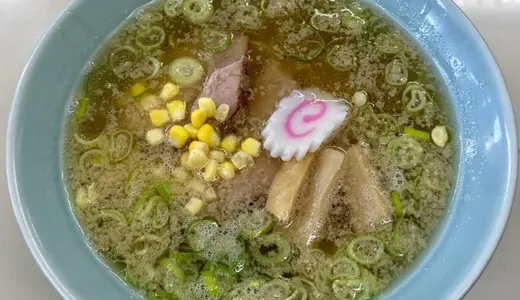 拉麺職人 満大＠秋田県秋田市山王にてラーメン(しお)をオーダー！からの〜Roots(ルーツ)のお洒落ランチプレート連食という脳内がバグりそうなオッサンの休日♪