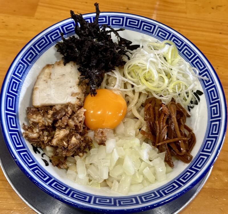 らーめん潤 秋田店 秋田県秋田市山王 潤まぜそば白 汁なしラーメン 油そば 