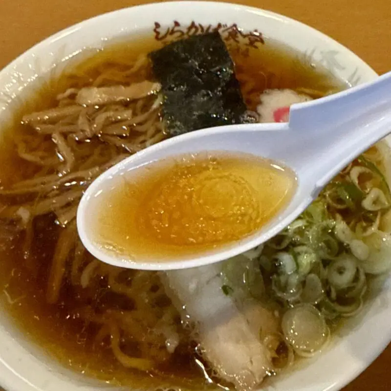 しらかば食堂 山形県新庄市石川町 ラーメン 醤油ラーメン スープ
